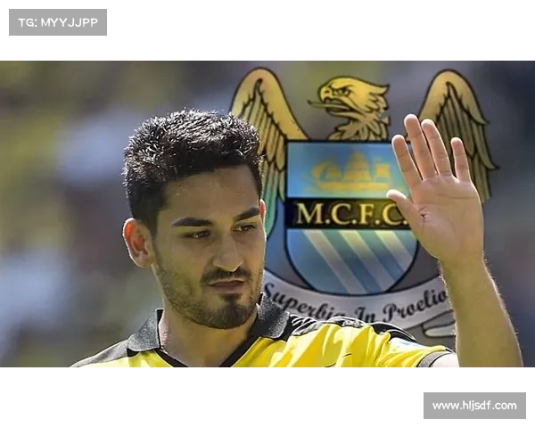 法尔范在沙尔克04的多重角色分析与踢球位置深度剖析